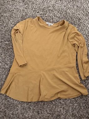 Women's Mustard Long-Sleeve Peplum Top
